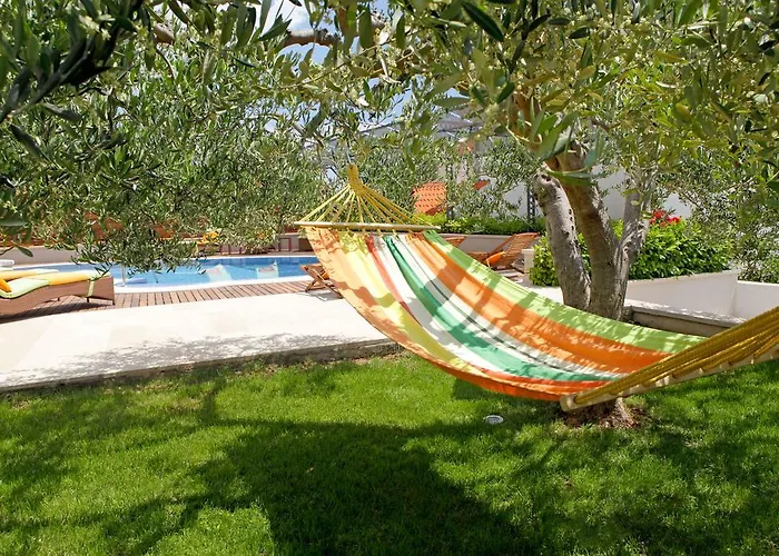 Apartments Diana - New Heated Pool